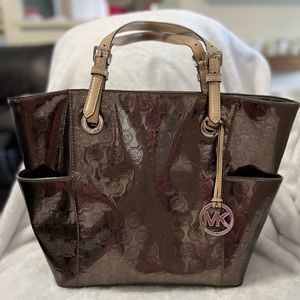 Michael Kors Jet Set Mirror Metallic Tote